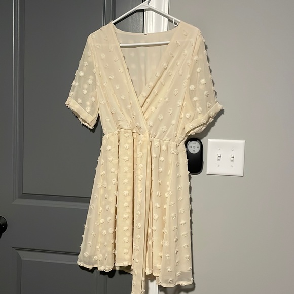 Shein “off-white” dress, size L, fits like a M - Picture 1 of 1